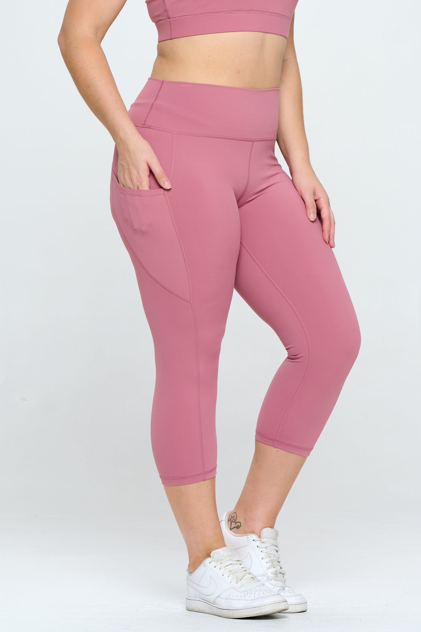 Buttery Soft High Waisted Capri Leggings with Pockets - Dusty Rose