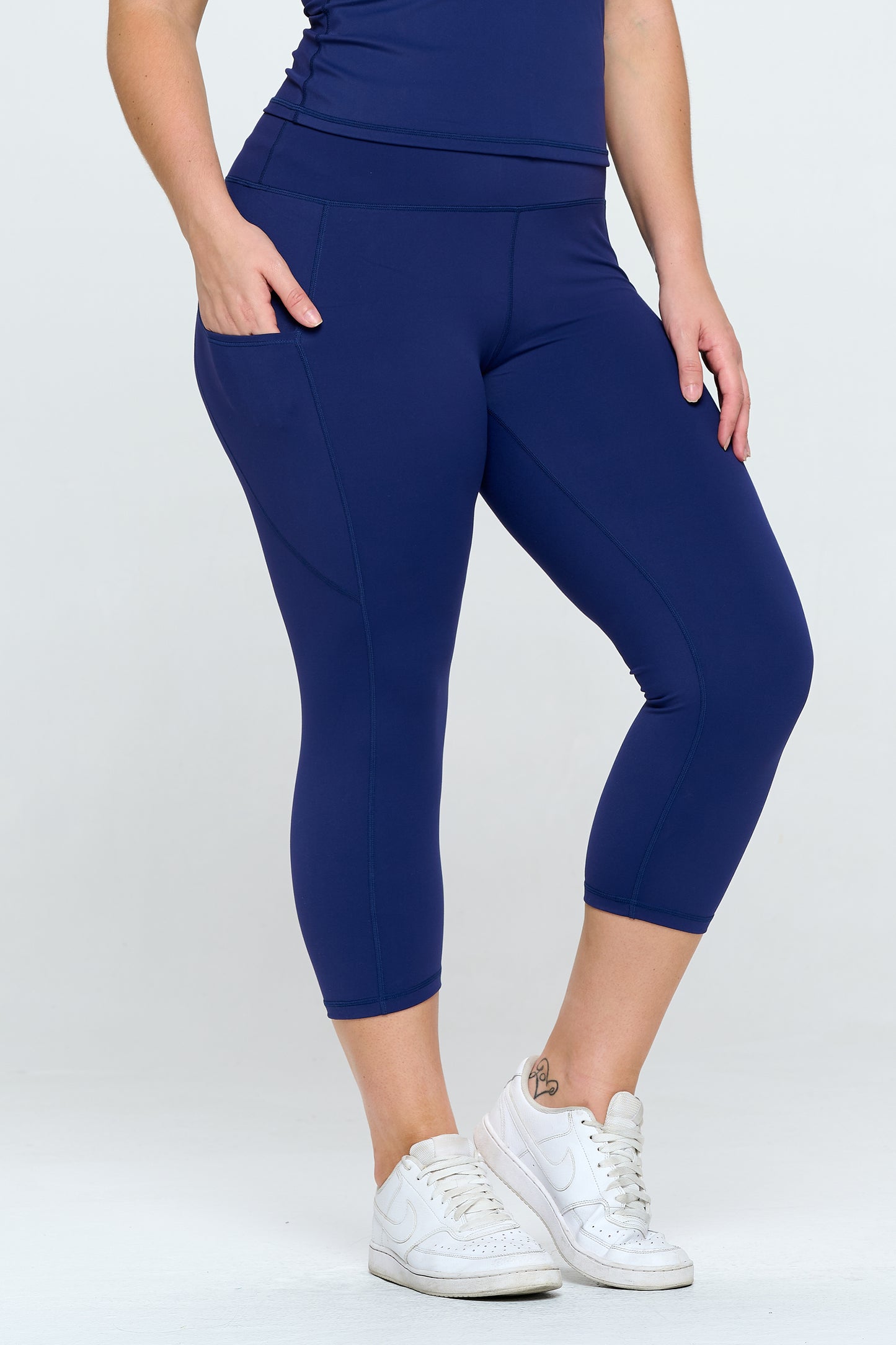 Buttery Soft High Waisted Capri Leggings with Pockets - Navy Blue